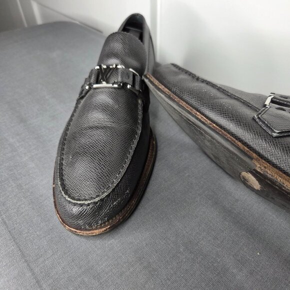 Men\'s Louis Vuitton Gray Grained Leather Logo Loafers - Size 9 M - Includes COA main image 6